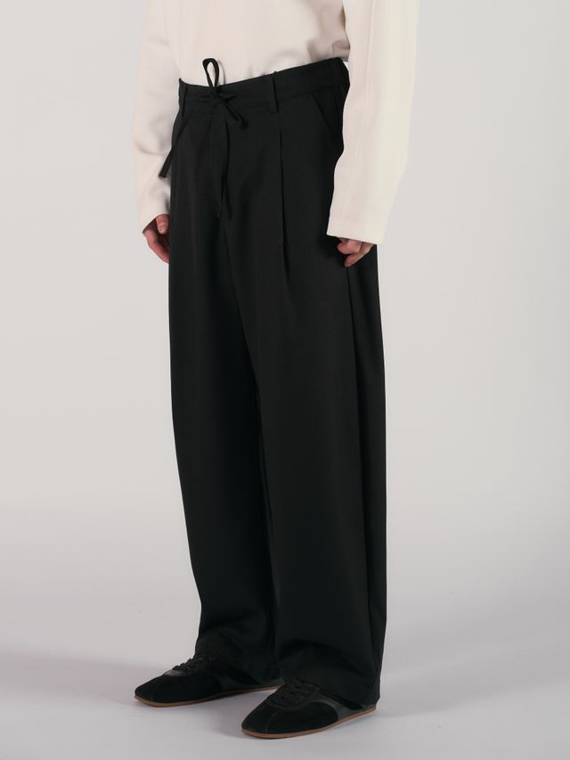 Брюки Sleek Fit