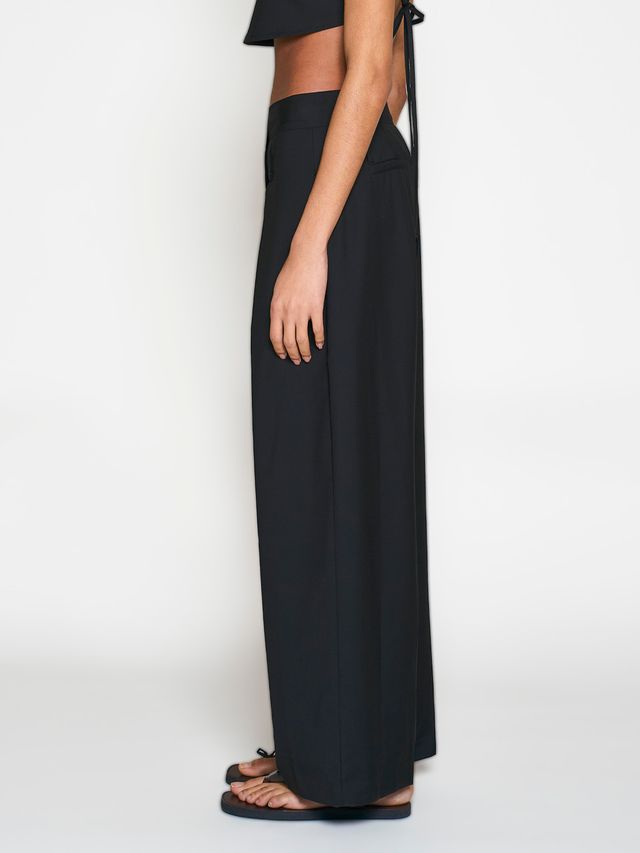 Комплект брюки, баска и топ