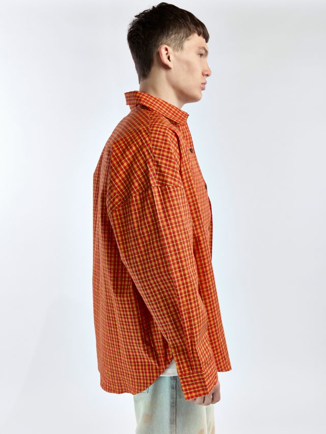 Рубашка в клетку с акцентными пуговицами