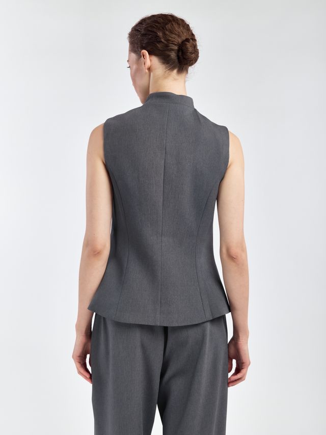 Женский жилет