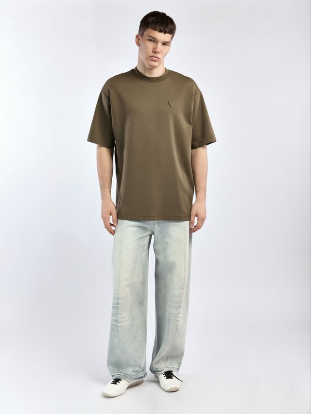 Футболка с нашивкой в виде сердца