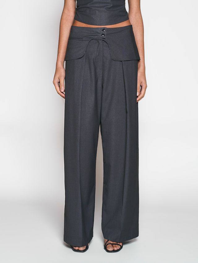 Комплект брюки, баска и топ