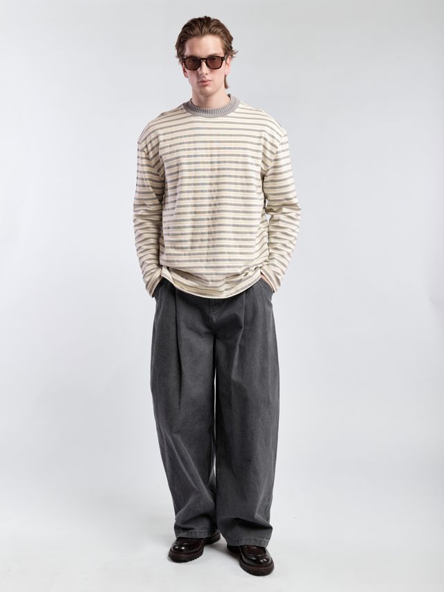 Лонгслив в полоску с горлом