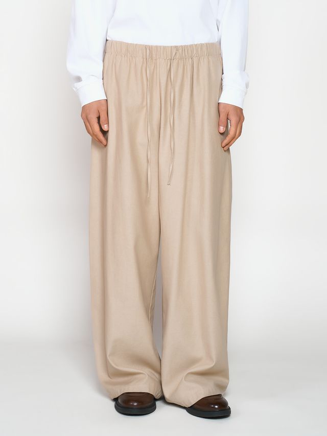 Широкие джинсы на резинке