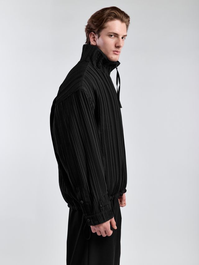 Куртка в рубчик с воротником-стойкой