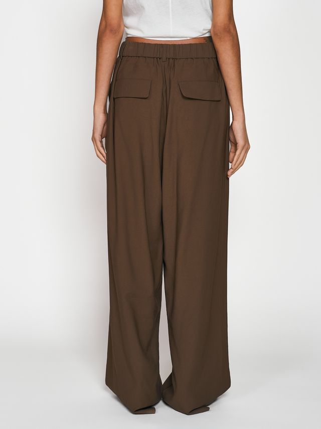 Брюки из легкой костюмной ткани