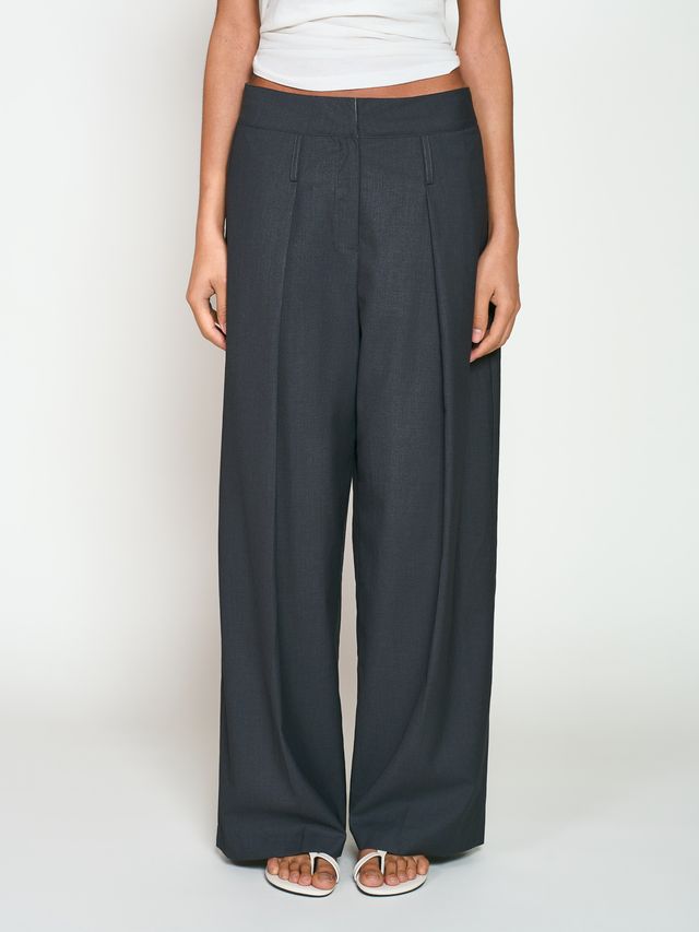 Комплект брюки, баска и топ