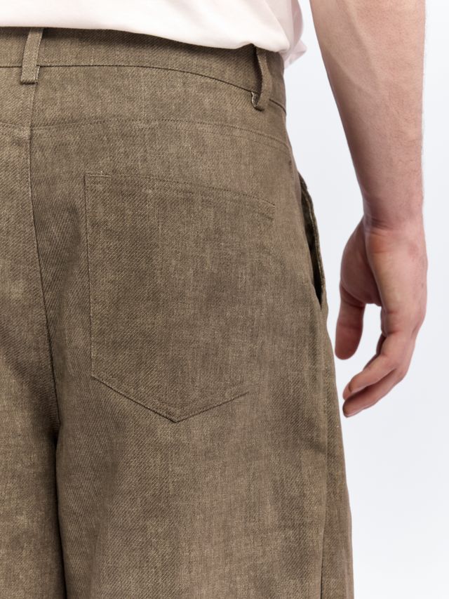 Джинсы О-силуэта с защипами