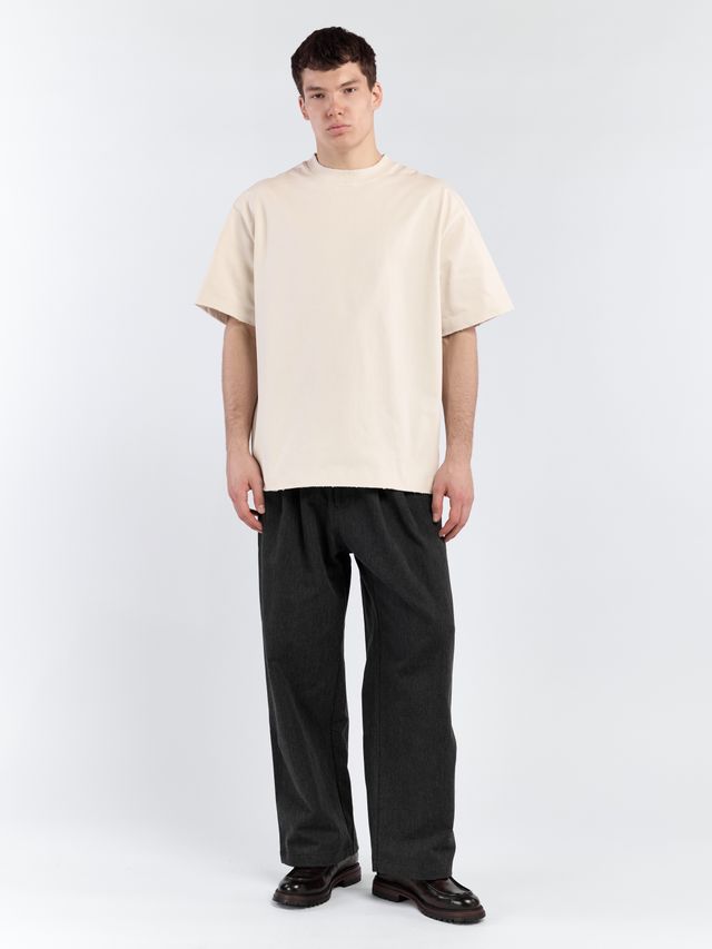 Футболка с необработанным краем из плотного хлопка