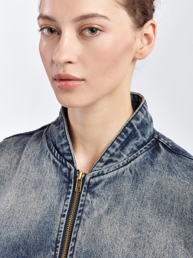 Джинсовый бомбер