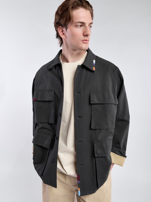 Куртка-рубашка с акцентной вышивкой