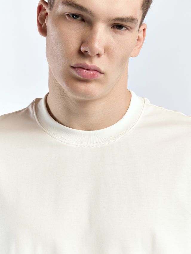 Футболка из смесовой ткани