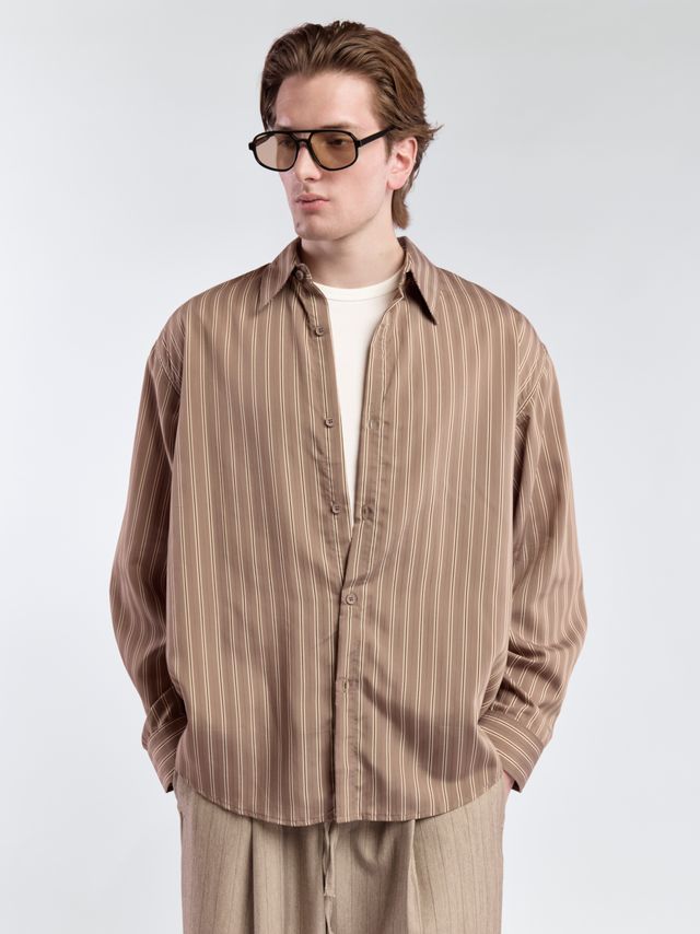 Мужская рубашка