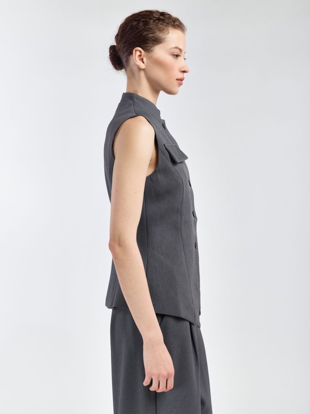 Женский жилет