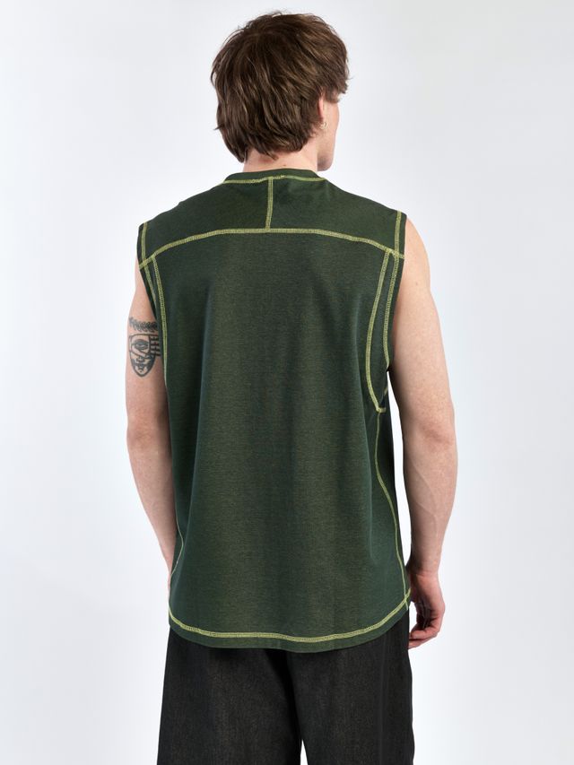 Майка с контрастными швами