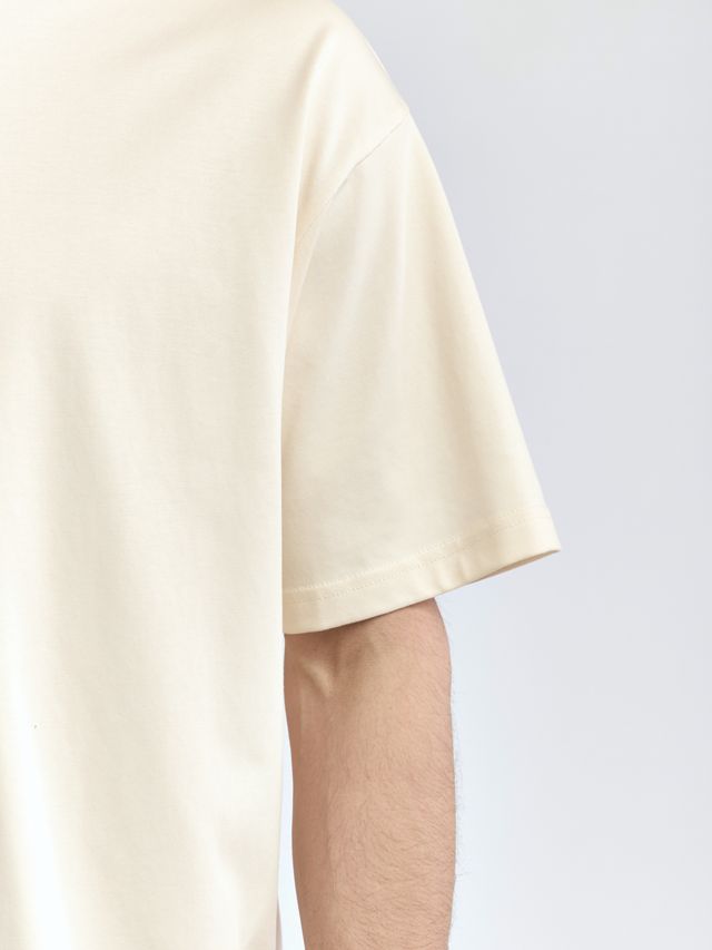 Футболка из смесовой ткани