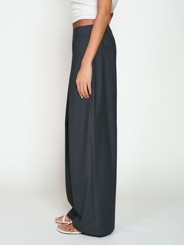 Комплект брюки, баска и топ