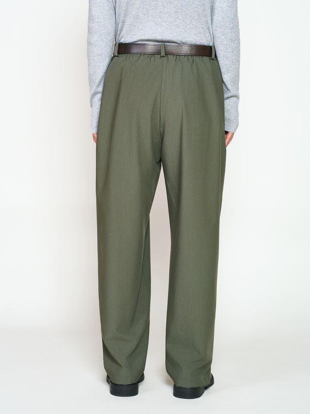 Брюки зауженного кроя