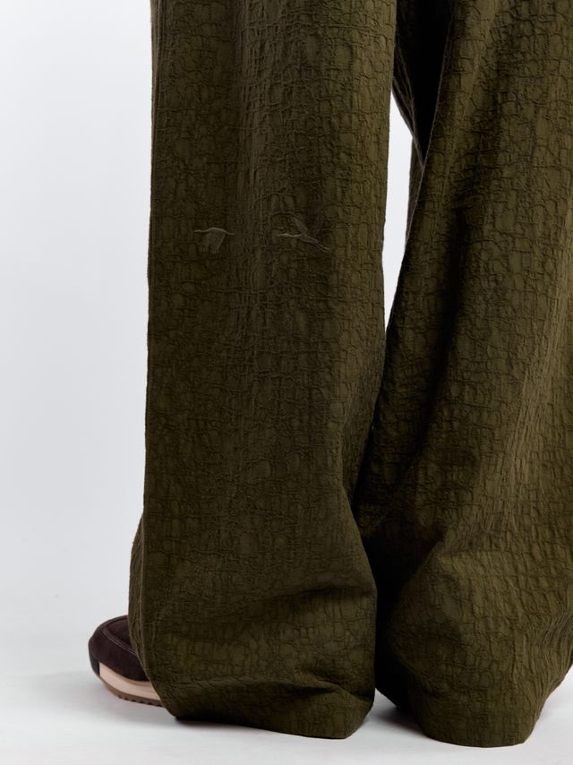 Брюки из жатого хлопка с вышивкой