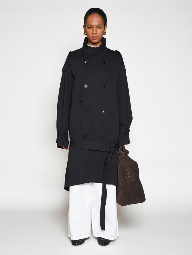 Асимметричный тренч с заниженным поясом