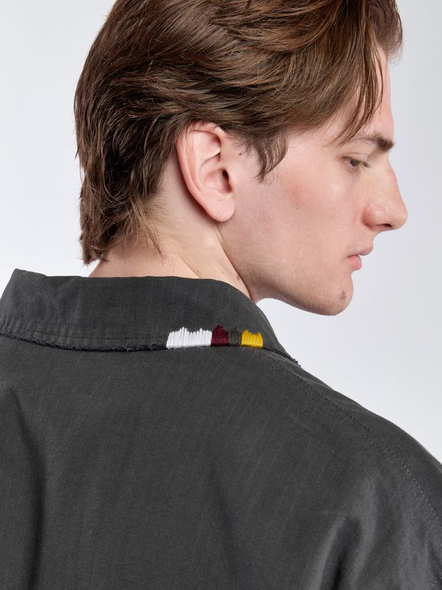 Куртка-рубашка с акцентной вышивкой