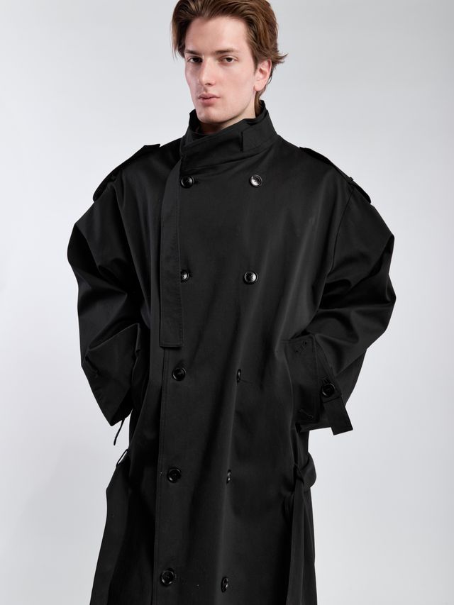 Асимметричный тренч с заниженным поясом