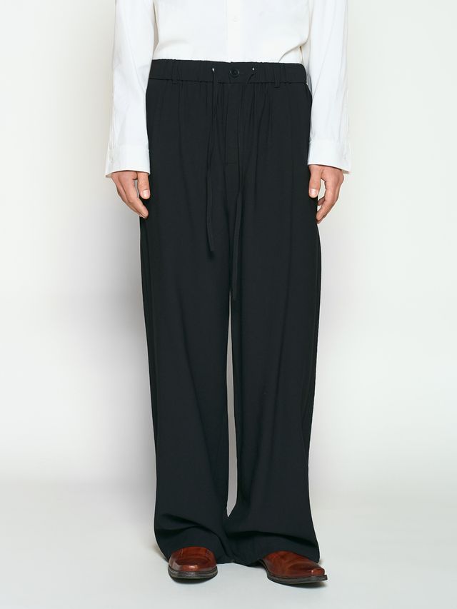 Брюки из легкой костюмной ткани