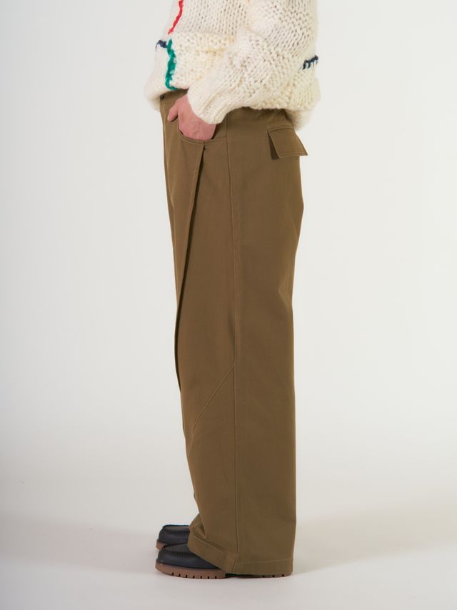 Брюки с акцентной строчкой