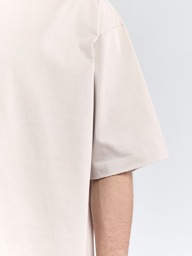 Футболка с необработанными краями