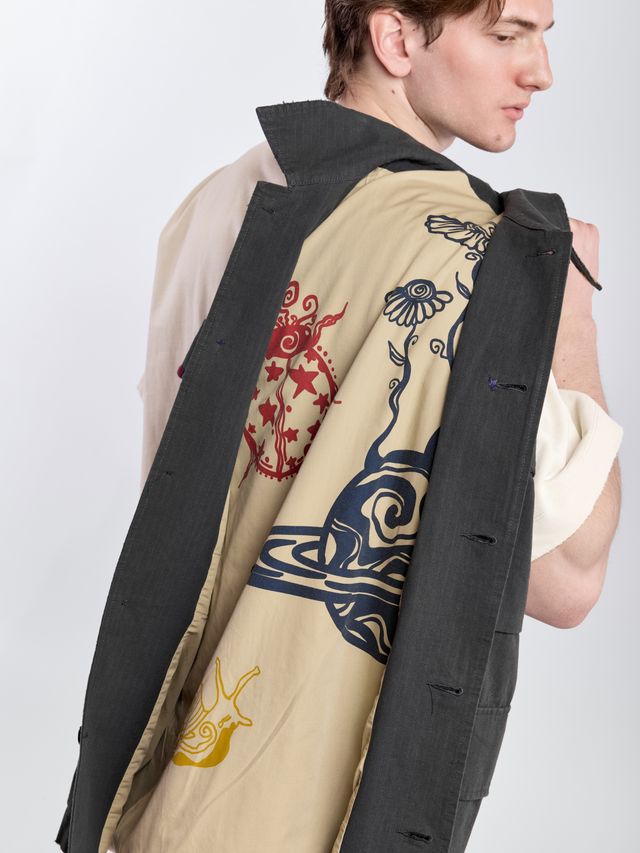 Куртка-рубашка с акцентной вышивкой