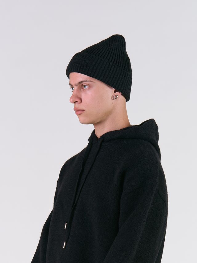 Шапка классическая