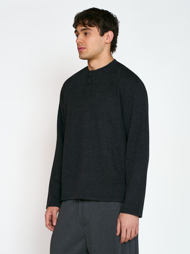 Лонгслив Yoru