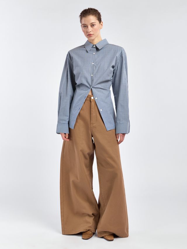 Приталенная рубашка в клетку