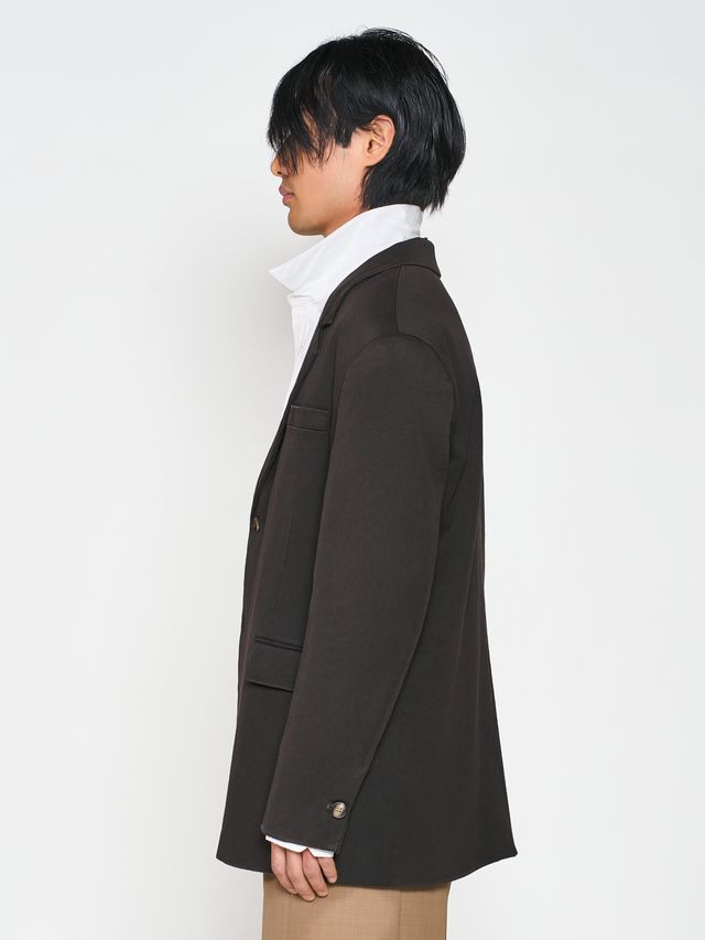 Пиджак строгого кроя