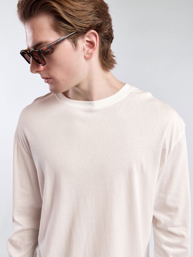 Лонгслив с манжетами из струящейся ткани