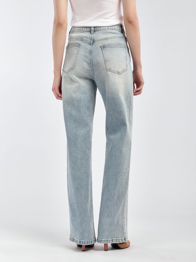 Джинсы свободного кроя