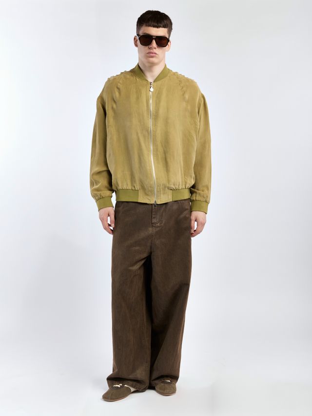 Бомбер из лиоцелла с велюровым эффектом