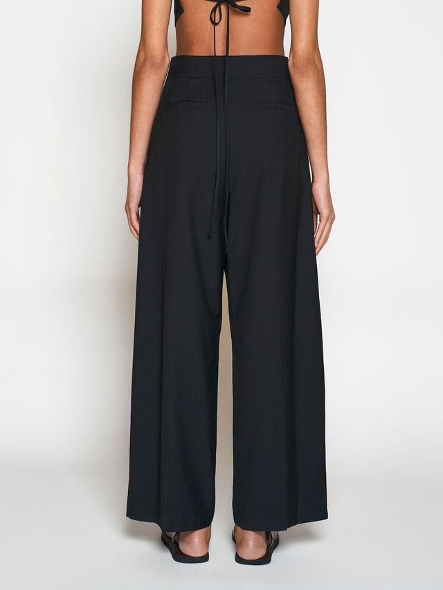 Комплект брюки, баска и топ