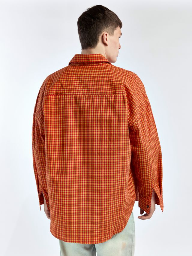 Рубашка в клетку с акцентными пуговицами