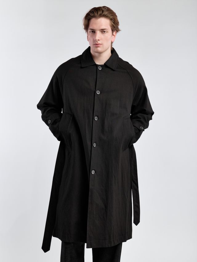 Мужской плащ