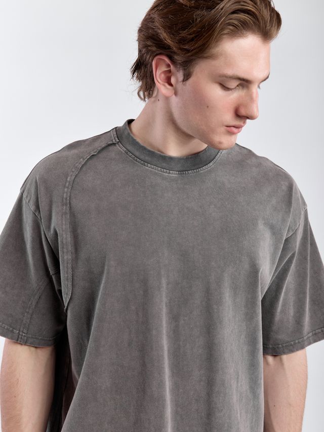 Футболка с акцентными швами из вареного хлопка