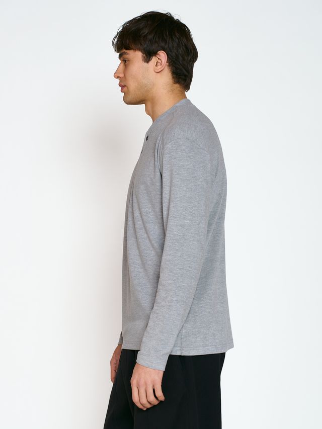 Лонгслив Revo