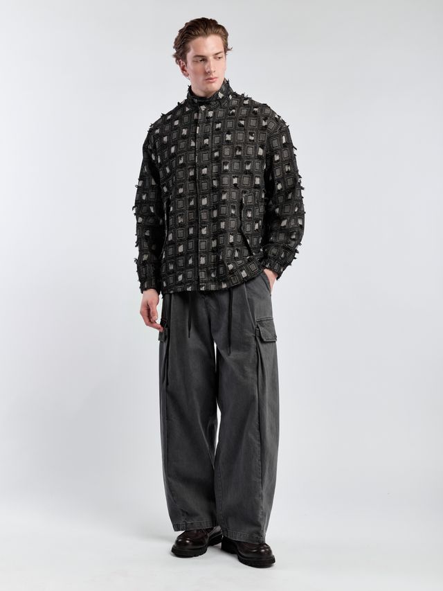 Джинсовый бомбер из фактурной ткани