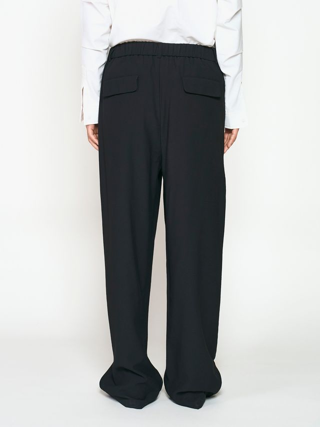 Брюки из легкой костюмной ткани