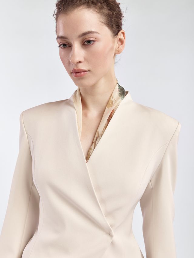 Женский жакет