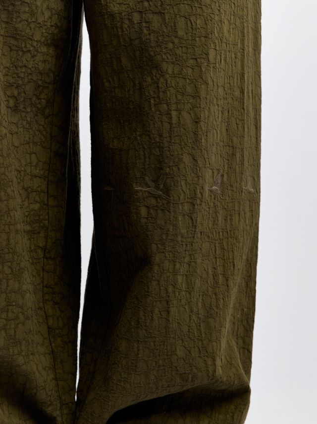 Брюки из жатого хлопка с вышивкой