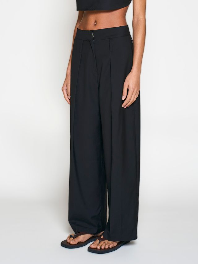 Комплект брюки, баска и топ