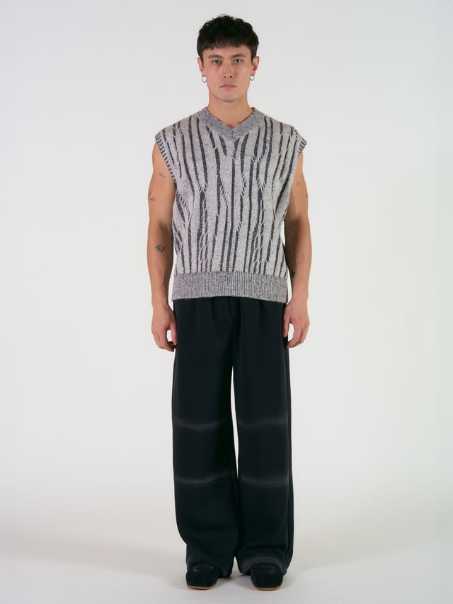 Жилет с V-образным вырезом