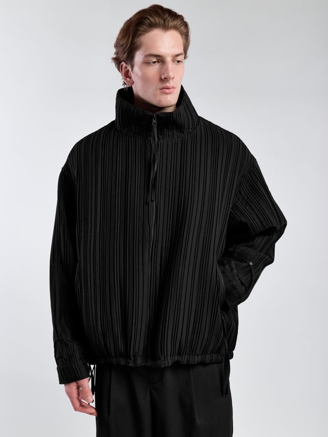 Куртка в рубчик с воротником-стойкой