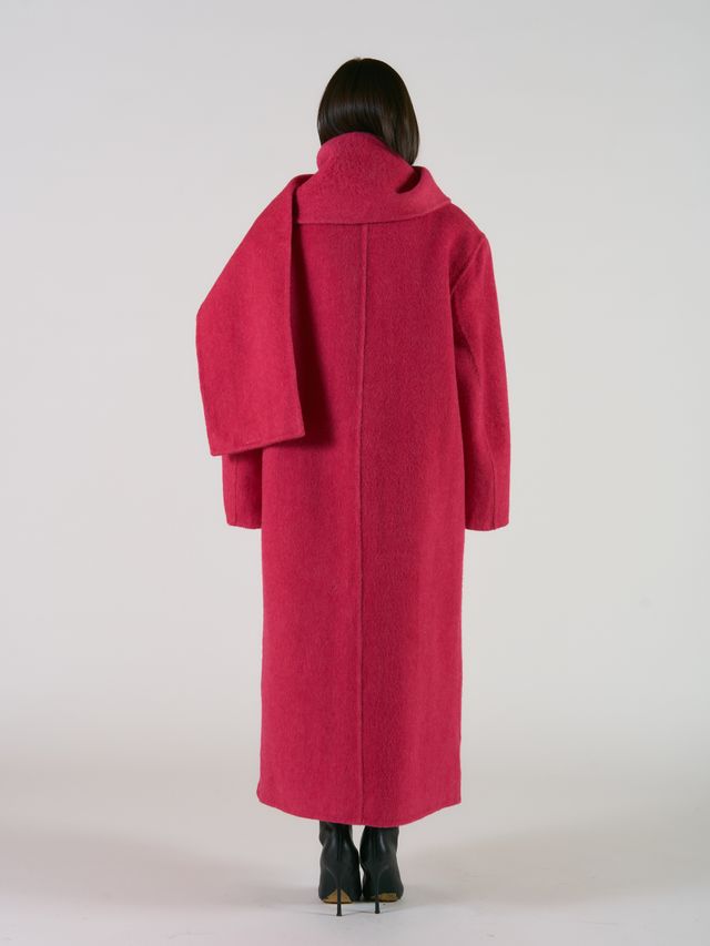 Пальто с шарфом